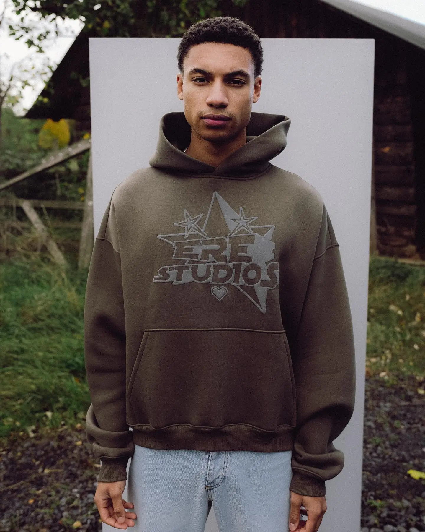 Ere Studios Logo Hoodie Braun 1